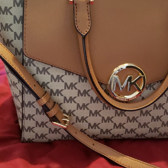 Michael Kors bag - Picture 3 of 4